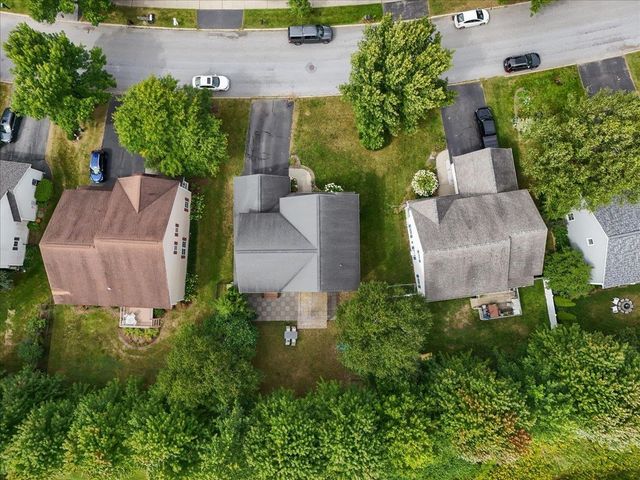 17 Bower Street, South Burlington, VT 05403