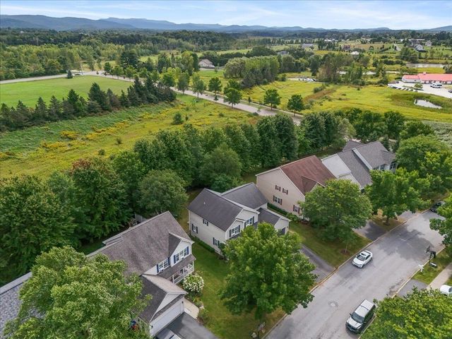 17 Bower Street, South Burlington, VT 05403