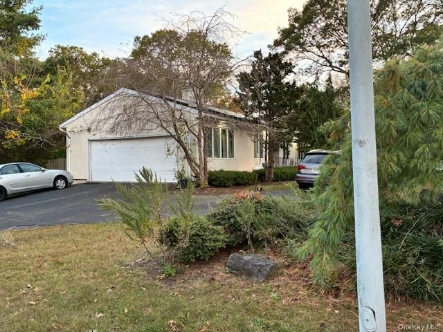 33 Pinecone Lane, Islandia, NY 11749