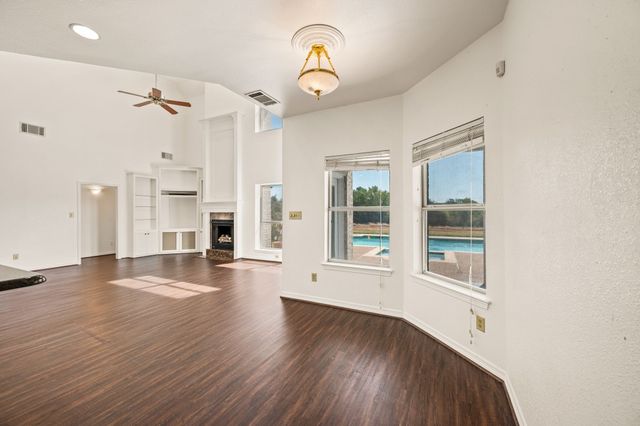 141 Blue Sky Drive, Decatur, TX 76234