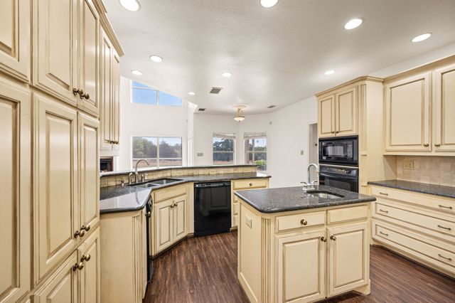 141 Blue Sky Drive, Decatur, TX 76234