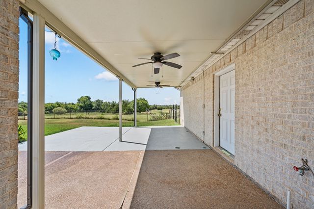 141 Blue Sky Drive, Decatur, TX 76234