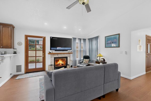 10812 Lagrange Park Drive NE, Albuquerque, NM 87123