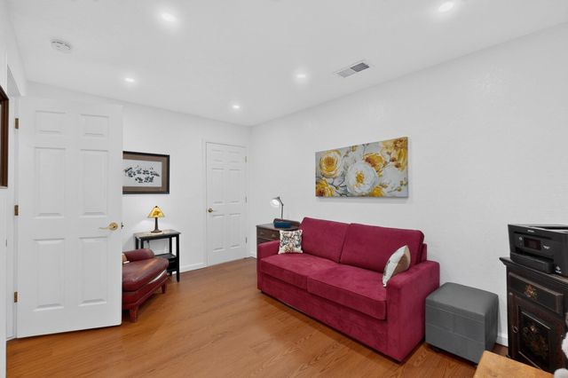 10812 Lagrange Park Drive NE, Albuquerque, NM 87123