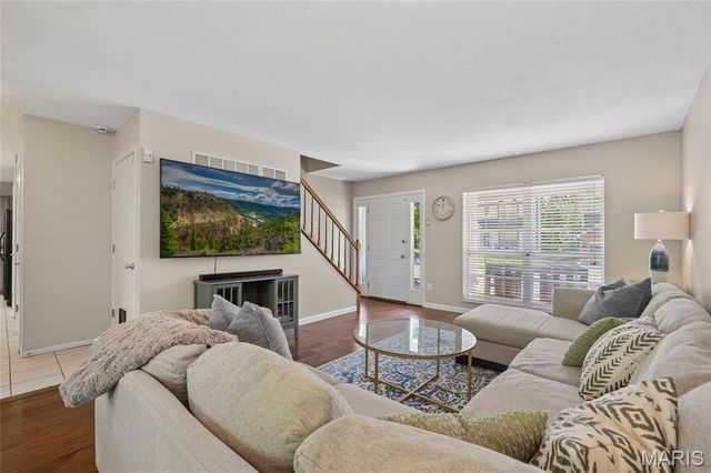 825 Ginger Wood Court, Ballwin, MO 63021