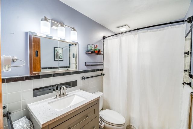 147 Sheehan Drive, Holyoke, MA 01040