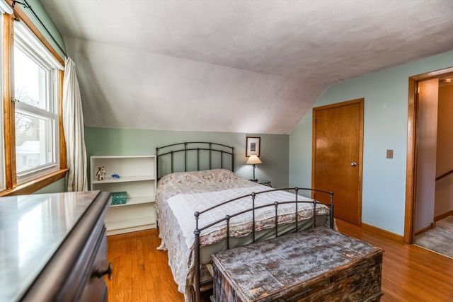 147 Sheehan Drive, Holyoke, MA 01040