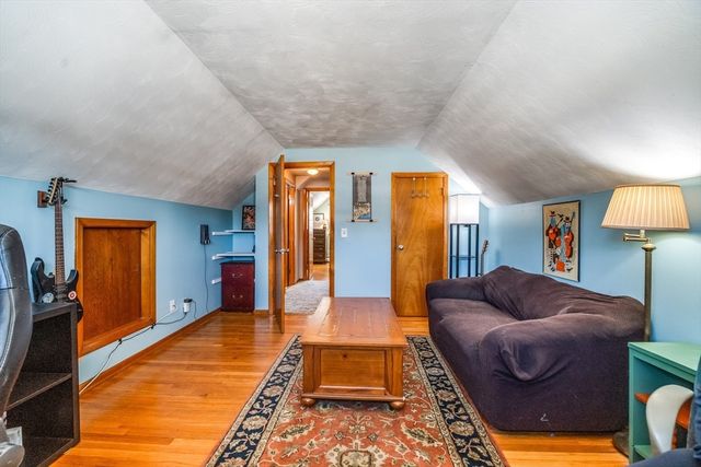 147 Sheehan Drive, Holyoke, MA 01040