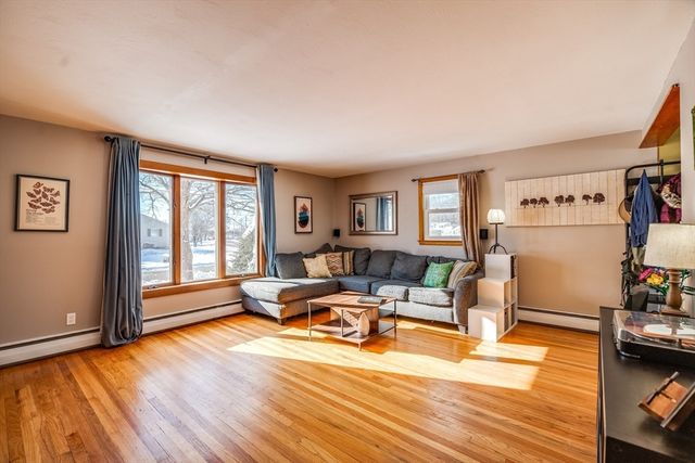 147 Sheehan Drive, Holyoke, MA 01040