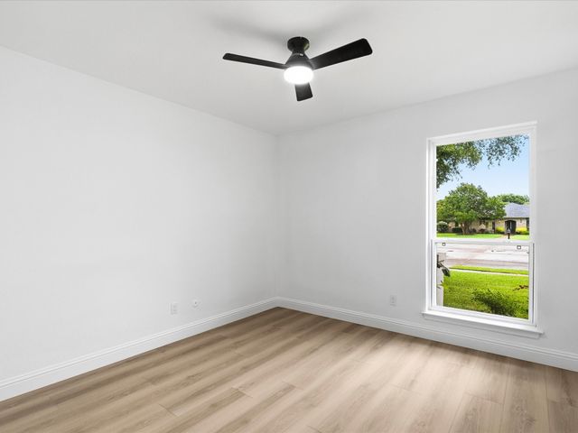 6 Collins Court, Richardson, TX 75081