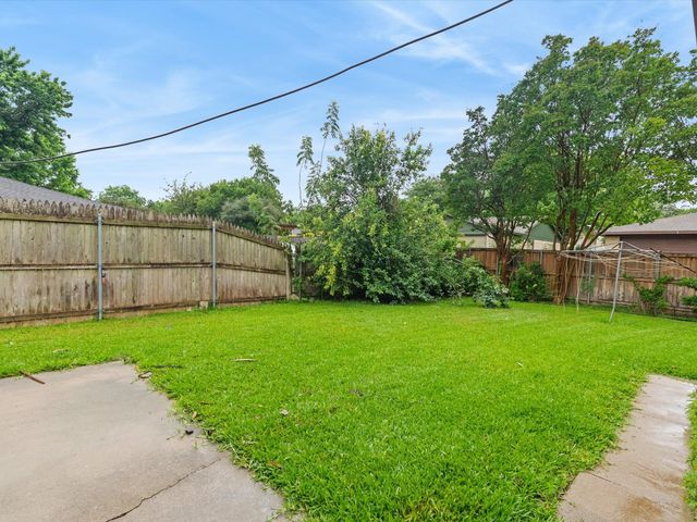 6 Collins Court, Richardson, TX 75081