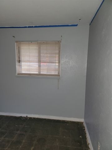 4805 Alandale Drive, Forest Hill, TX 76119