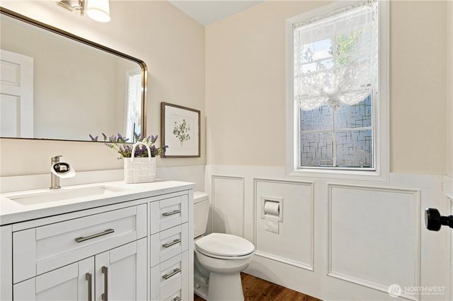 24528 SE 43rd Place, Issaquah, WA 98029
