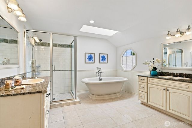 24528 SE 43rd Place, Issaquah, WA 98029