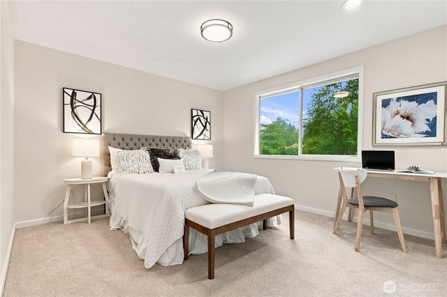 24528 SE 43rd Place, Issaquah, WA 98029