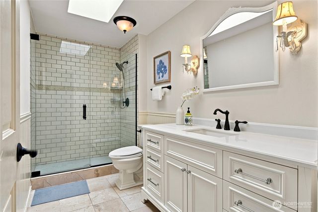 24528 SE 43rd Place, Issaquah, WA 98029
