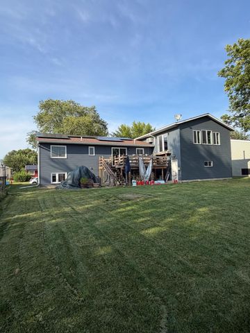 513 Homestead Road, Mankato, MN 56001