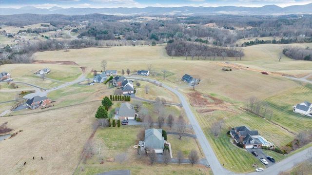 185 Walnut Manor DR, Fincastle, VA 24090