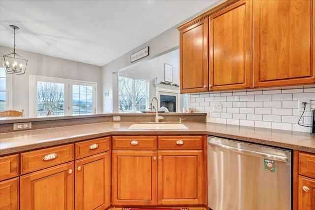 185 Walnut Manor DR, Fincastle, VA 24090