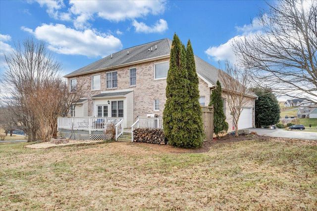 185 Walnut Manor DR, Fincastle, VA 24090