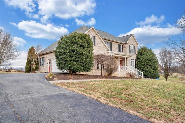 185 Walnut Manor DR, Fincastle, VA 24090