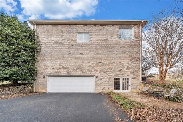 185 Walnut Manor DR, Fincastle, VA 24090