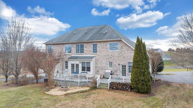 185 Walnut Manor DR, Fincastle, VA 24090