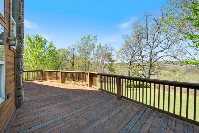 141 Hawn Avenue, Huntsville, AR 72740