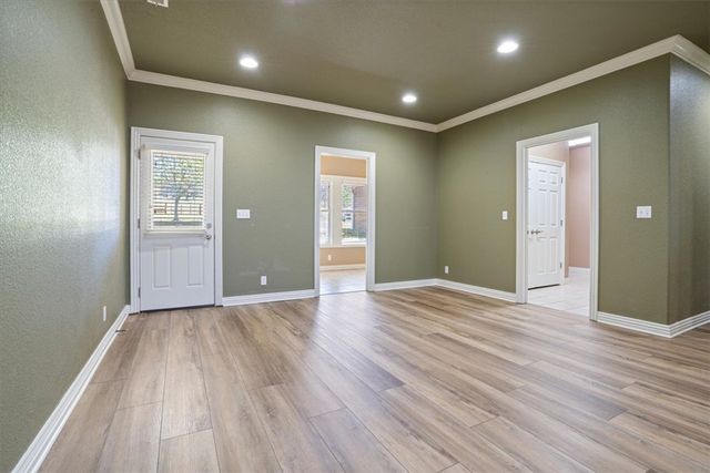 141 Hawn Avenue, Huntsville, AR 72740