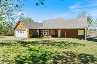 141 Hawn Avenue, Huntsville, AR 72740