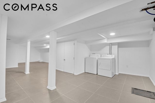 962 Gates Avenue, New York City, NY 11221