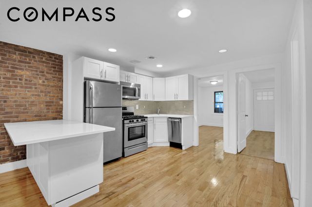 962 Gates Avenue, New York City, NY 11221
