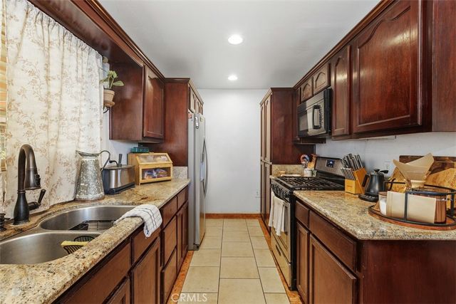 3818 N Ogden Way, Riverside, CA 92501