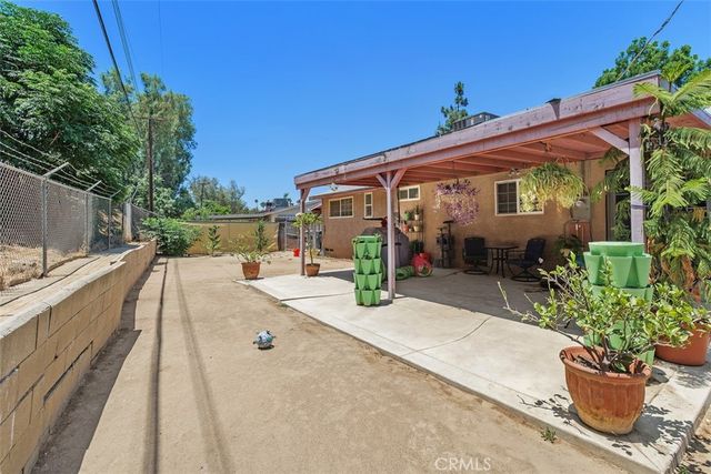 3818 N Ogden Way, Riverside, CA 92501
