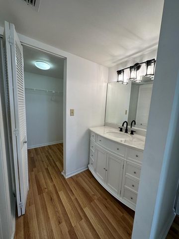 301 Olivewood Place O126, Boca Raton, FL 33431