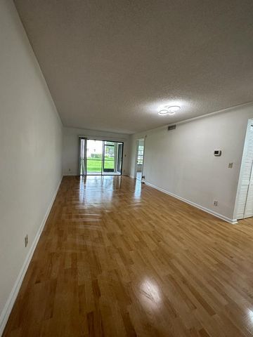 301 Olivewood Place O126, Boca Raton, FL 33431