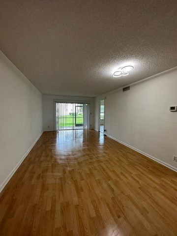 301 Olivewood Place O126, Boca Raton, FL 33431