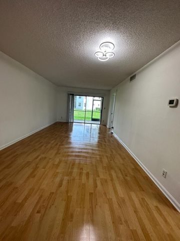 301 Olivewood Place O126, Boca Raton, FL 33431