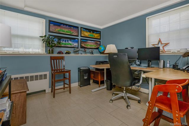 9 W Orlando Street, Massapequa, NY 11758