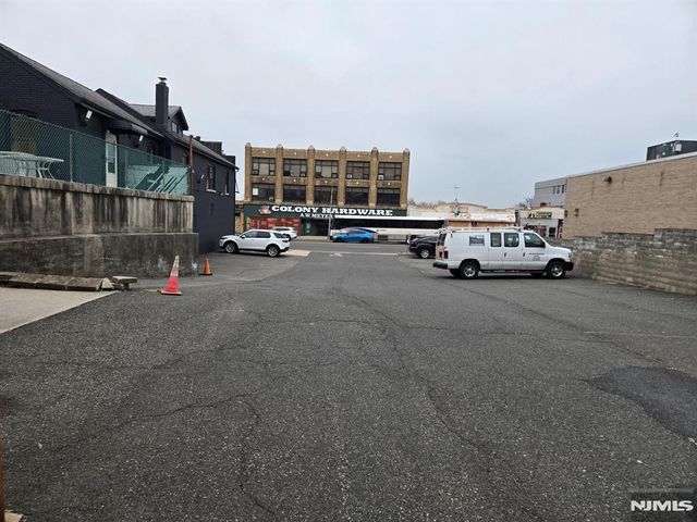 508 Broad Avenue 2FL Residenc, Ridgefield, NJ 07657