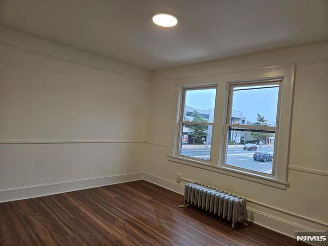 508 Broad Avenue 2FL Residenc, Ridgefield, NJ 07657