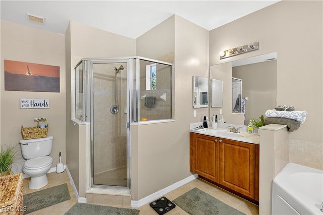 2524 Keystone Lake DR, Cape Coral, FL 33909