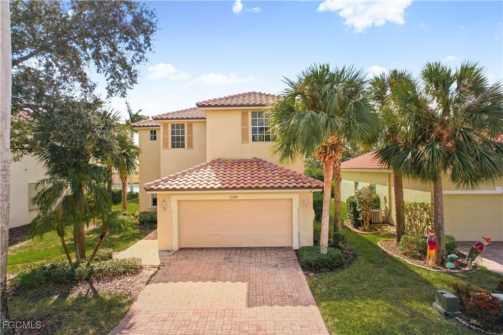 2524 Keystone Lake DR, Cape Coral, FL 33909