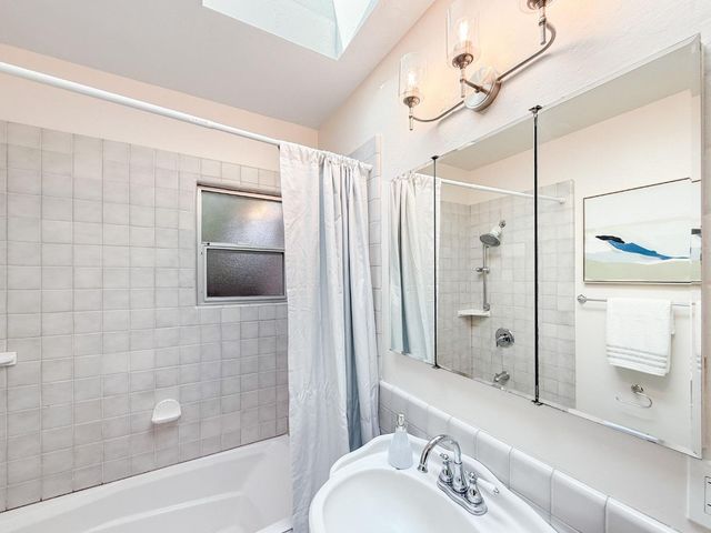 625 Gilroy Drive, Capitola, CA 95010