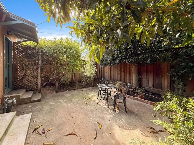 625 Gilroy Drive, Capitola, CA 95010