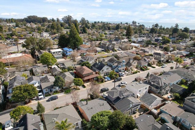 625 Gilroy Drive, Capitola, CA 95010