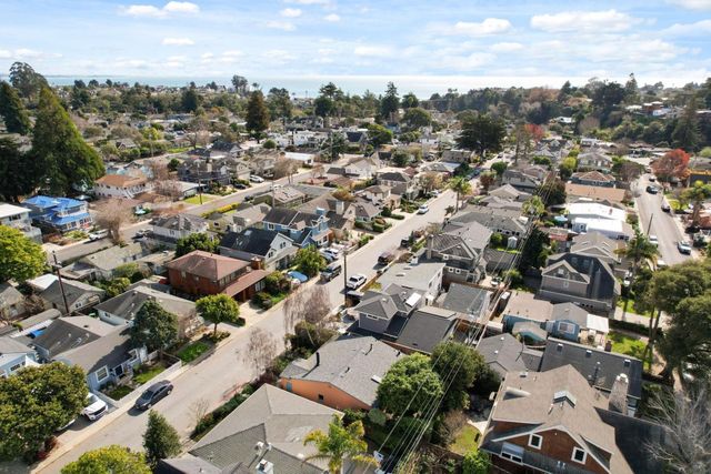 625 Gilroy Drive, Capitola, CA 95010