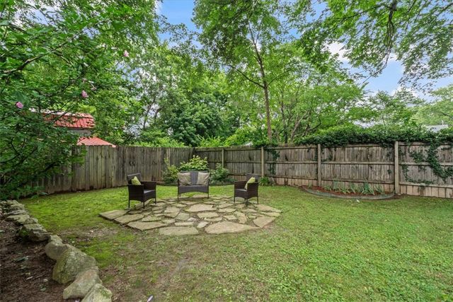 505 3rd Avenue, Gravette, AR 72736