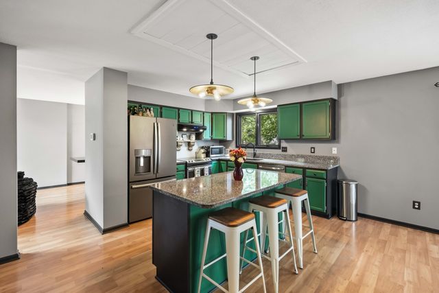 4815 Wistful Vista Drive, West Des Moines, IA 50265