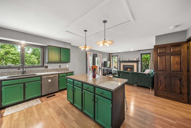 4815 Wistful Vista Drive, West Des Moines, IA 50265